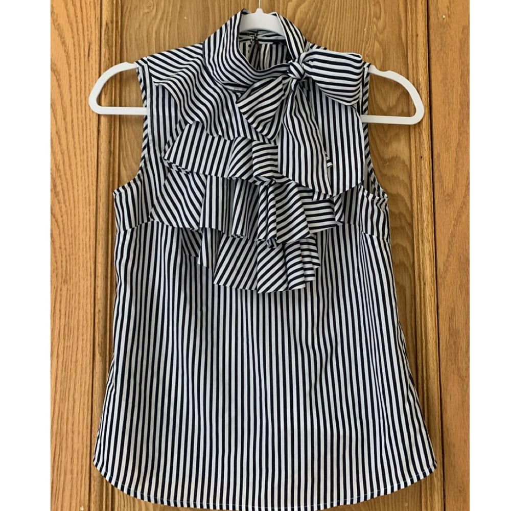 Banana Republic • Ruffle Tie Neck Sleeveless Tank